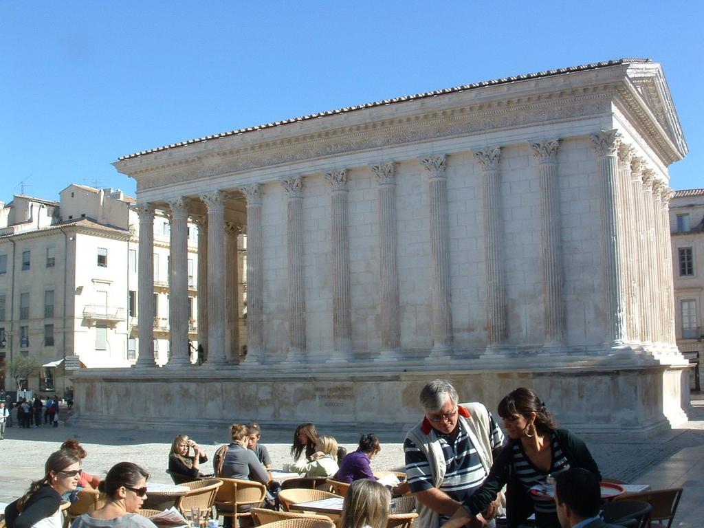 Le Cherche Midi, Entre Nimes, Le Pont Du Gard, Uzes, Arles Маргерит Экстерьер фото